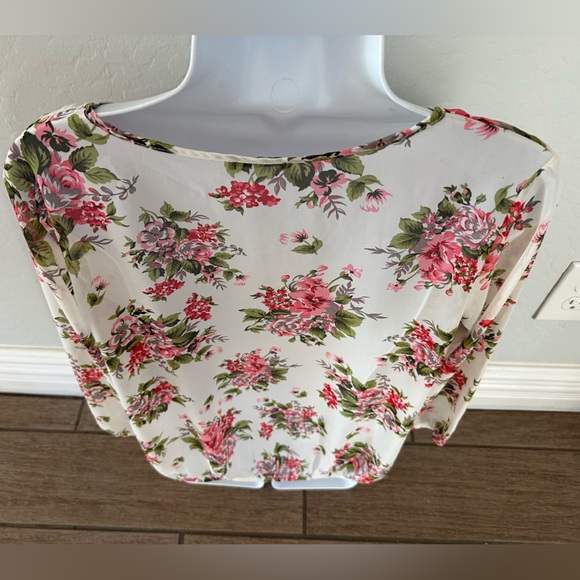 Venus top - Picture 7 of 8